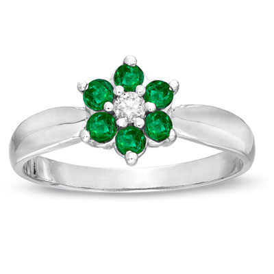 0.38cttw Emerald and Diamond Flower Cluster Fashion Ring set in 14k Gold