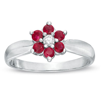 0.43cttw Natural Heated Ruby and Diamond Flower Cluster Fashion Ring set in 14k Gold